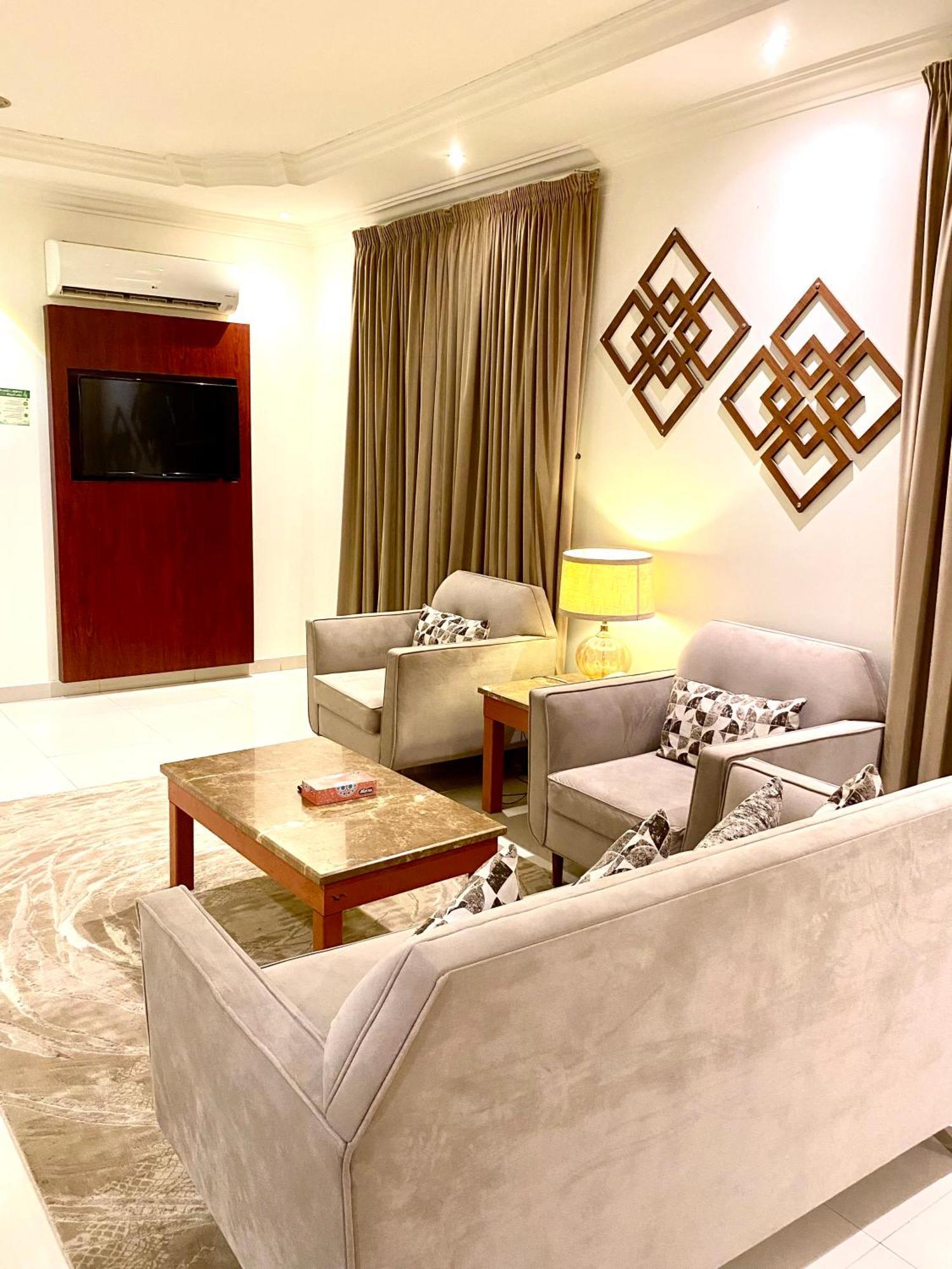 Al Joon Hotel Ar Riyad Esterno foto